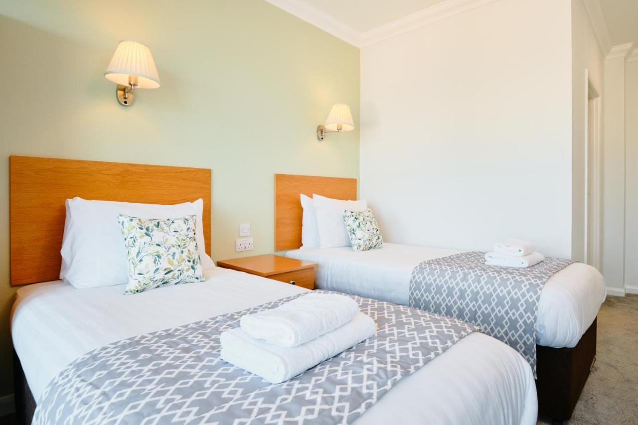 The Kilbirnie Hotel New Quay Exteriér fotografie