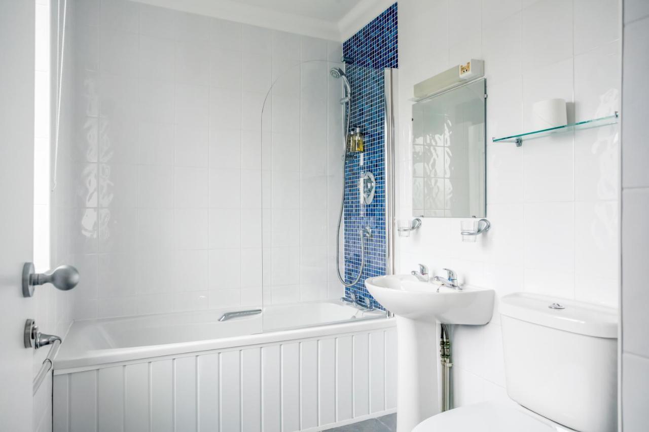 The Kilbirnie Hotel New Quay Pokoj fotografie
