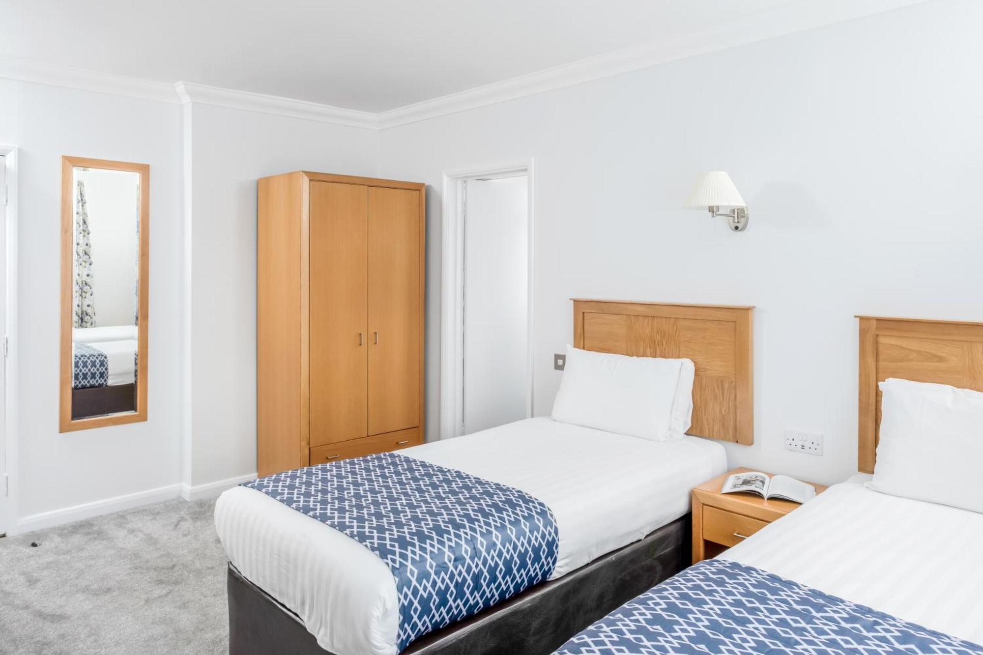 The Kilbirnie Hotel New Quay Exteriér fotografie