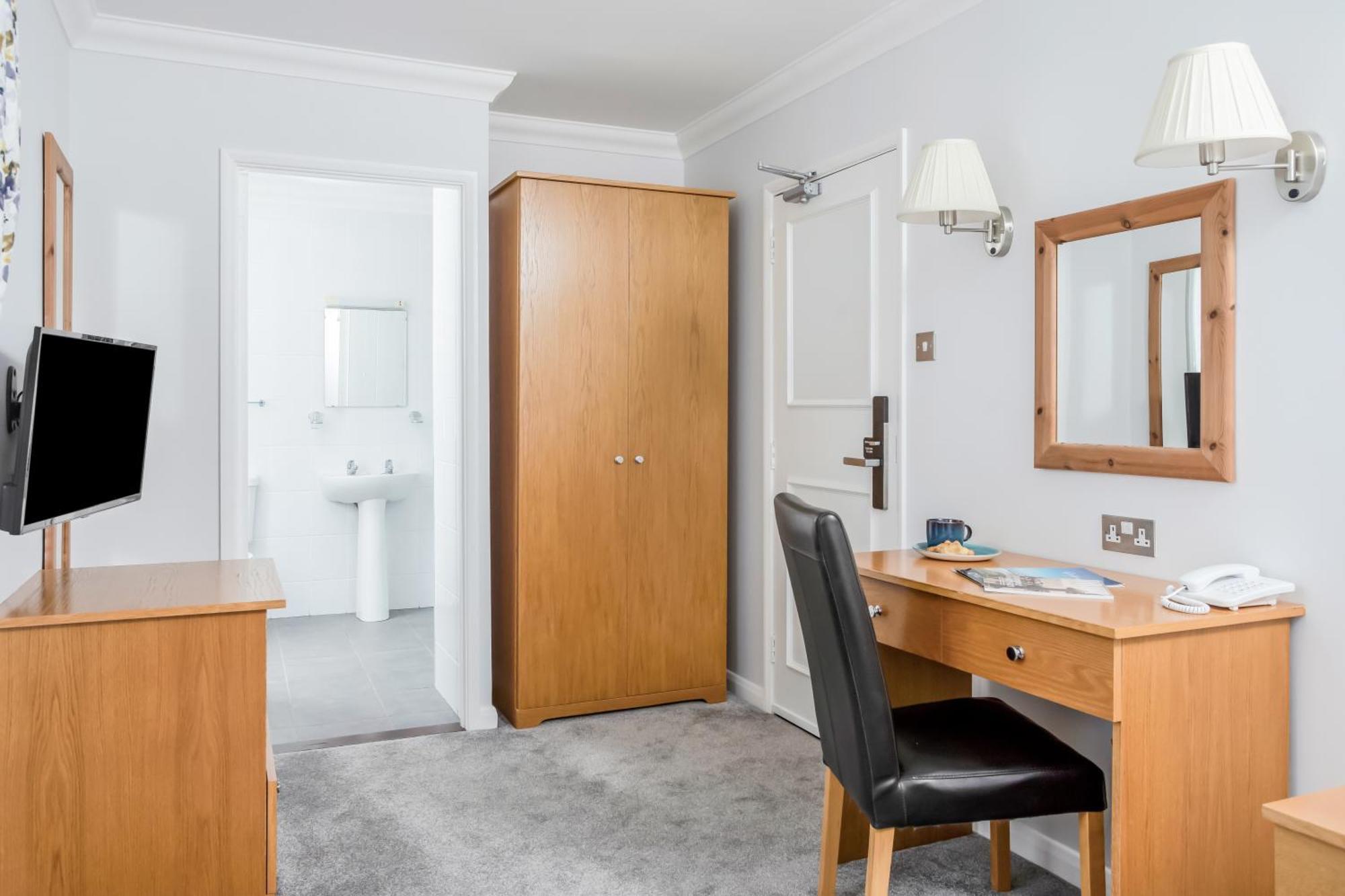 The Kilbirnie Hotel New Quay Exteriér fotografie